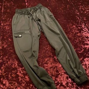 Black XS Scrub pants ✨💕 well loved and from a smoke free home!